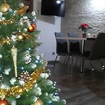Mile Zacisze Lodge *